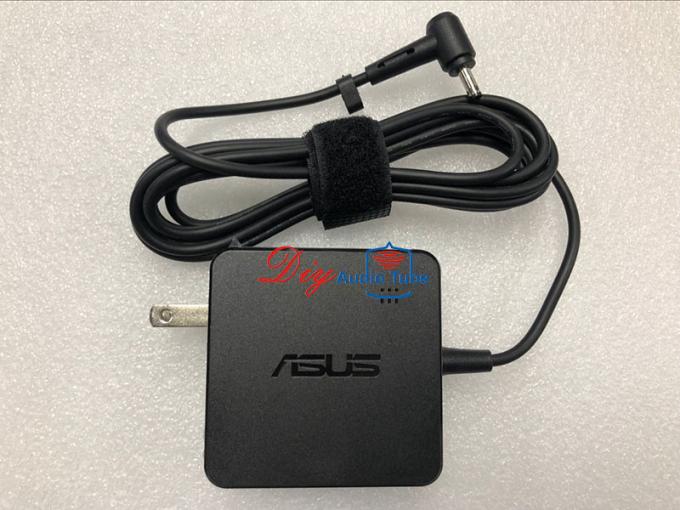 ASUS UX303 UX305Tのための新しいACアダプターの供給の充電器45W 19V 2.37A 4.0X1.35